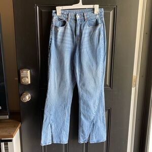 American Eagle Stretch Curvy '90s Bootcut Jean in Faded Blue Wash Size 4 short